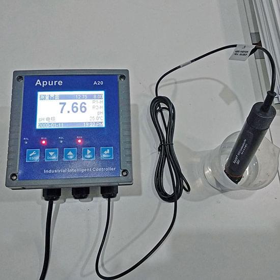 一整套產(chǎn)品包含：主機(jī)：A20PR    PH電極：GRT1010  沉入式電極護(hù)套：PP1020-100 PH校正溶液：4.00 6.86  電極延長(zhǎng)線(xiàn)：AP2-4MM-10M